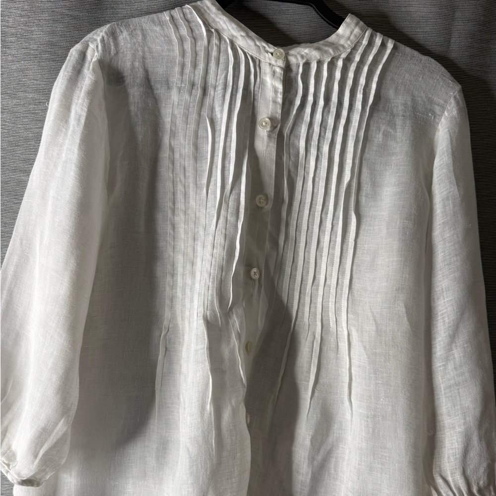 Tommy Bahama White Button-Up Blouse